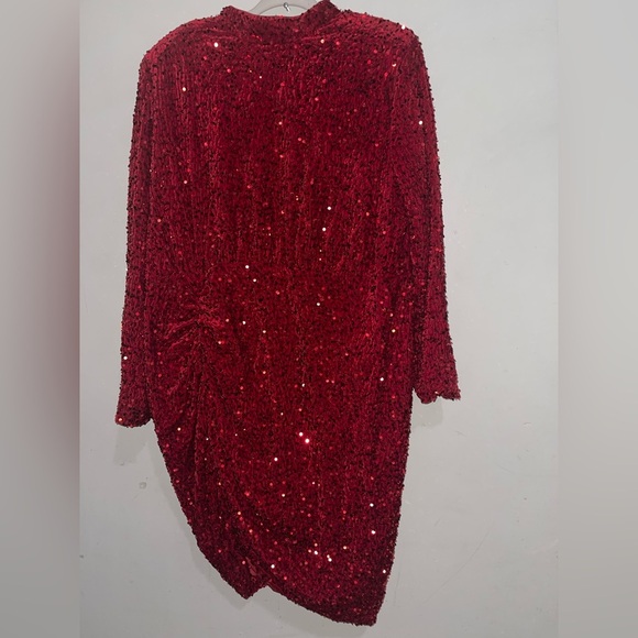 Eloquii women's Plus Size Ruched  sequin Dress in savvy Red - Picture 6 of 8